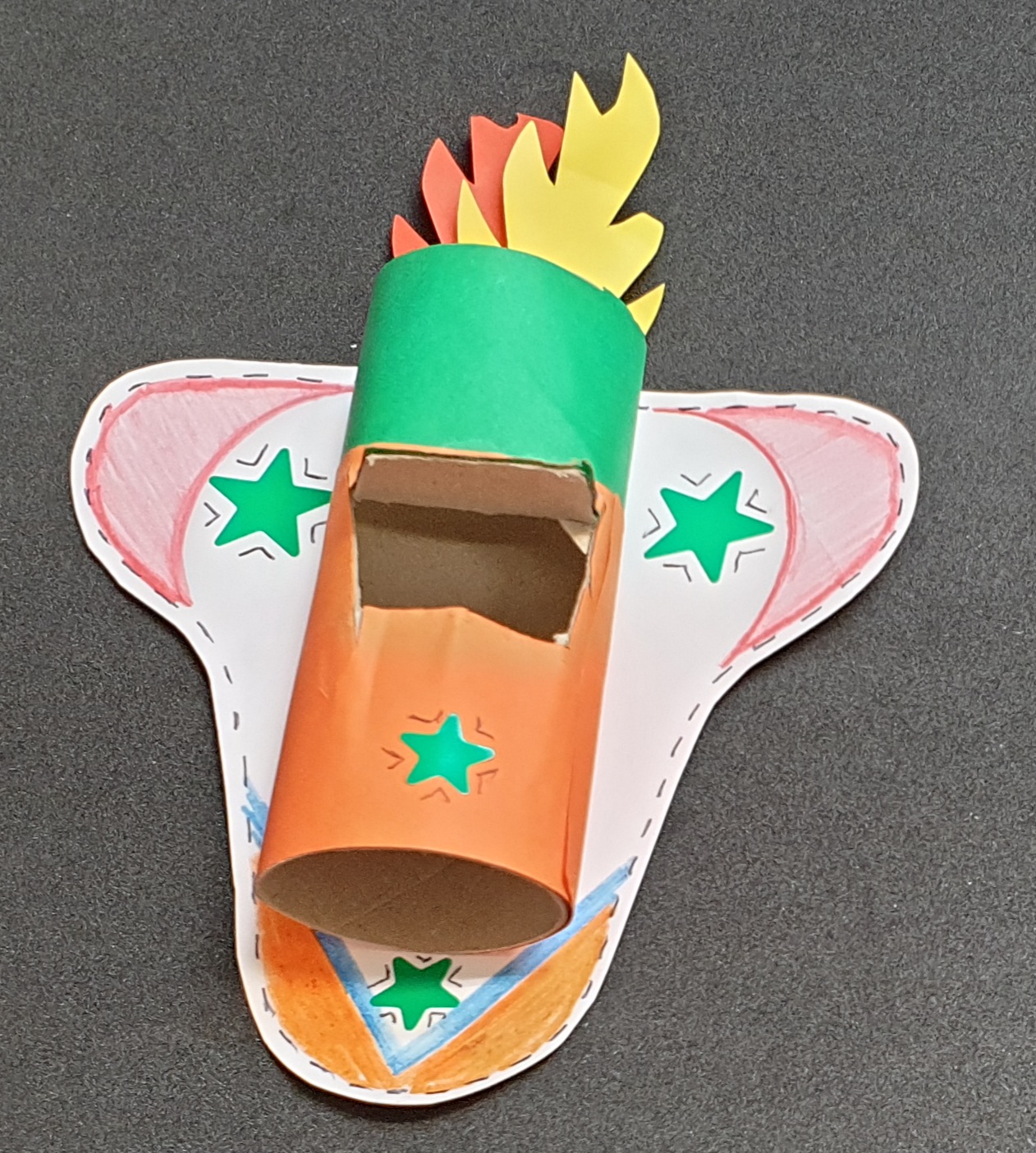 Rosaleda Kids Club: juegos con material reutilizado
